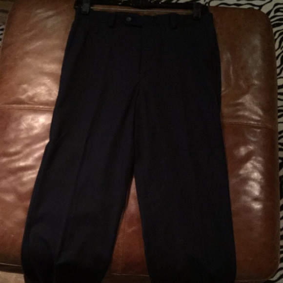 Andrew Marc New York boys suit. - Picture 6 of 8